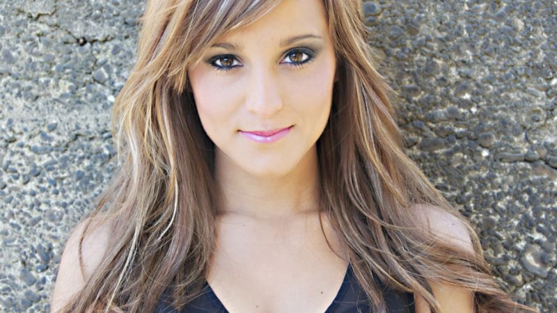Is Veronica Ballestrini Married? Age, Height, Husband, Net Worth, Instagram