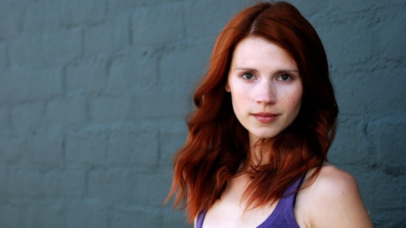 Julie McNiven Married Life. Age, Height, Net Worth, Husband, Movies, Child, Wiki-Bio