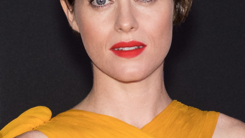 Claire Foy Married Or Dating? Age, Height, Net Worth, Husband, Boyfriend, Movies, Divorce, Children, Instagram