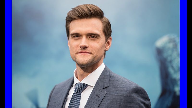 Actor Hartley Sawyer’s Biography